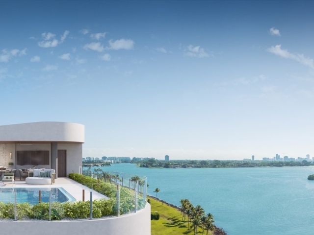 Solana Bay Rooftop Pool Overlooking Waterfront